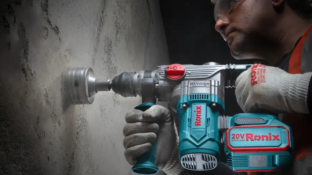 a-complete-and-practical-review-of-the-Ronix-8679-Brushless-Cordless-Concrete-Mixer.webp